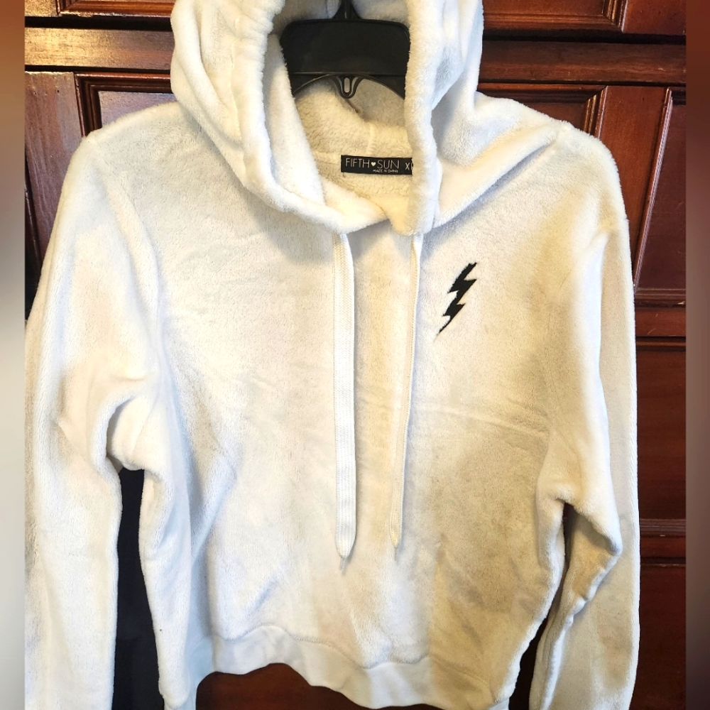 Hood pullover